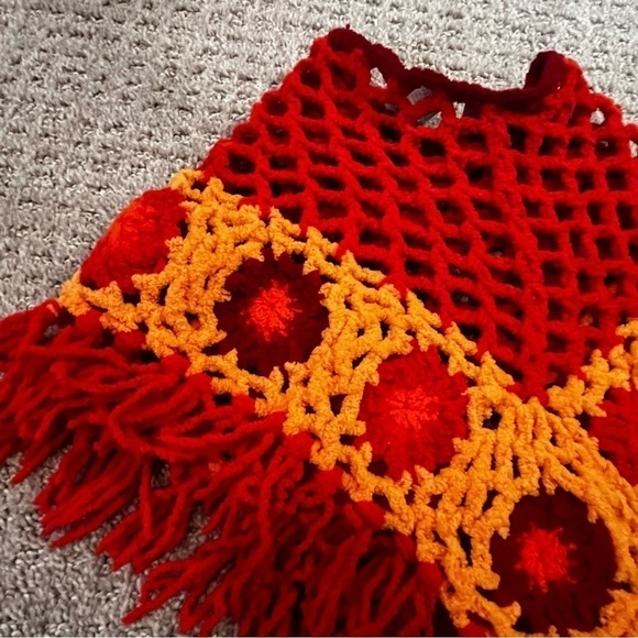 Koala Kids Orange Yellow Crochet Baby Fringed Poncho Festival Hippie 70s Fall - Picture 6 of 7
